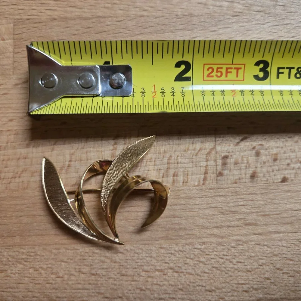 Vintage Rolled Gold 10/000 Multi-Leaf Brooch (German) - Picture 4 of 5
